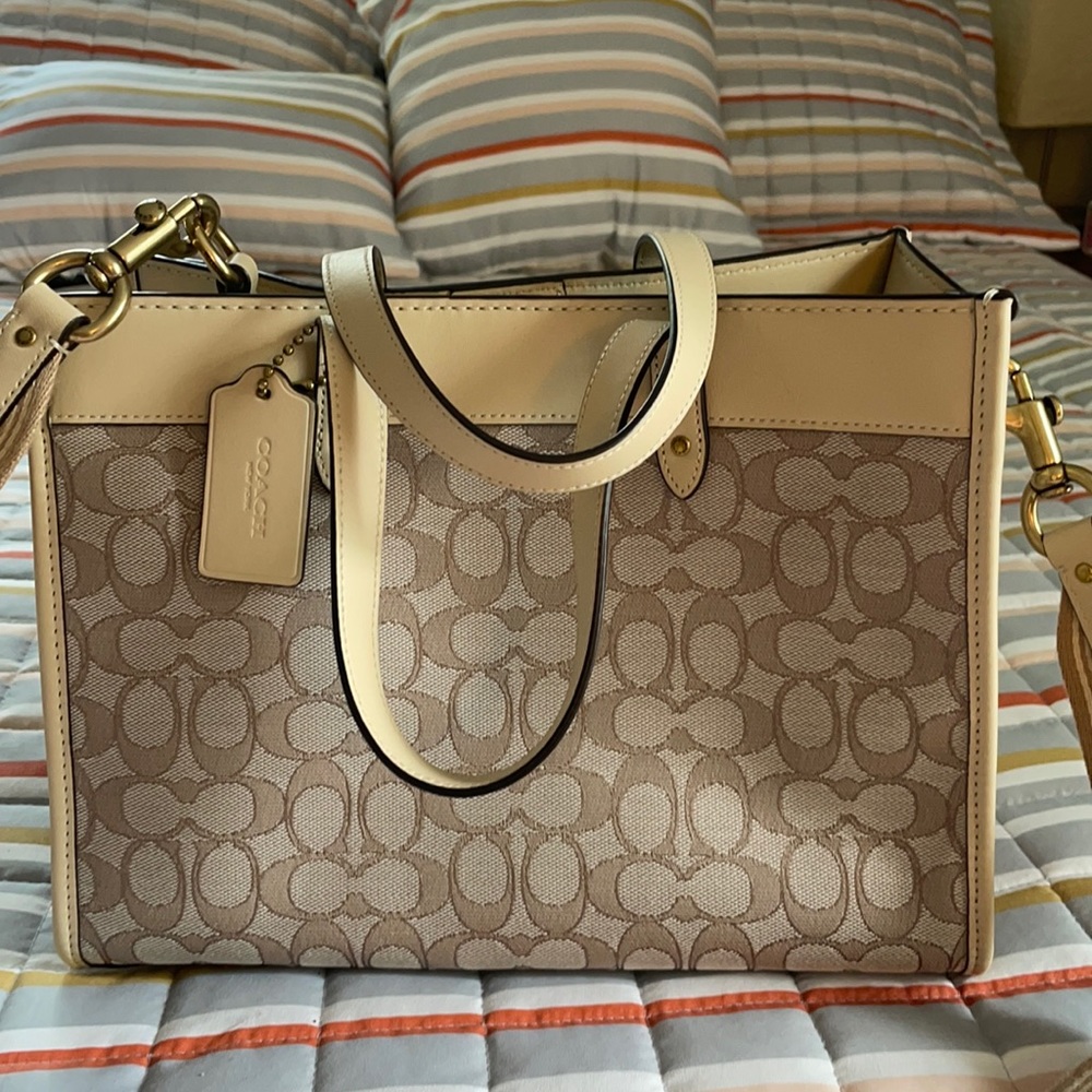 Coach Field Tote 30